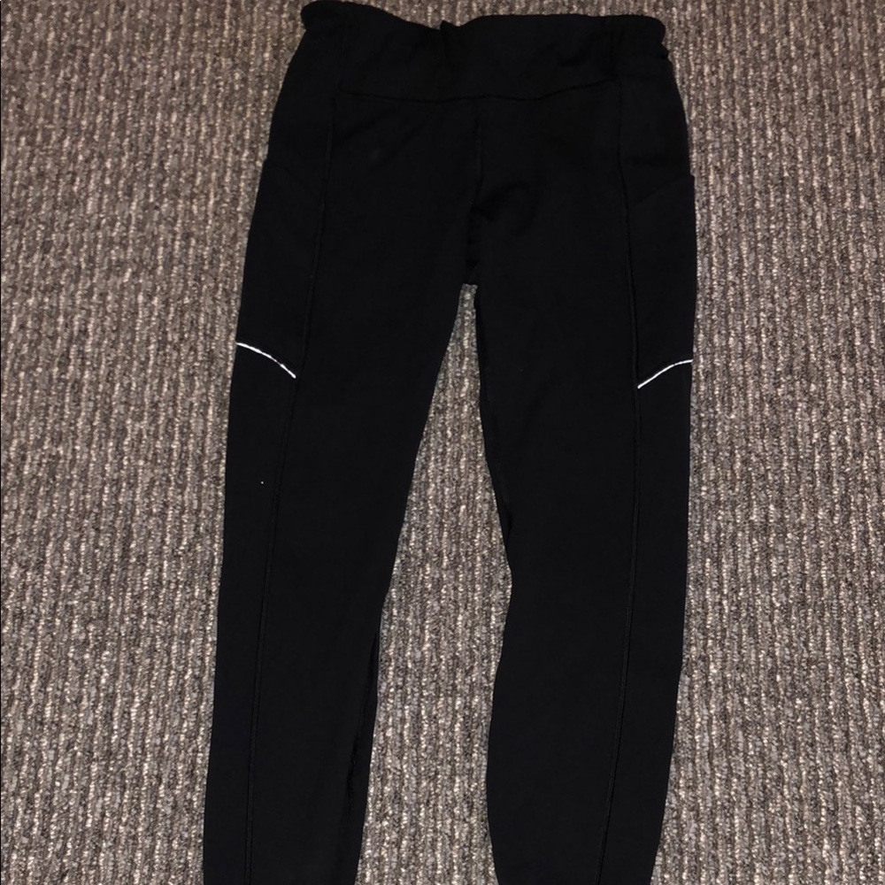 Lululemon cropped Black Leggings